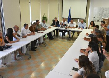 Haspolat Arıtma Tesisi’ne güneş enerjisi sistemi kurulması projesinde imzalar atıldı