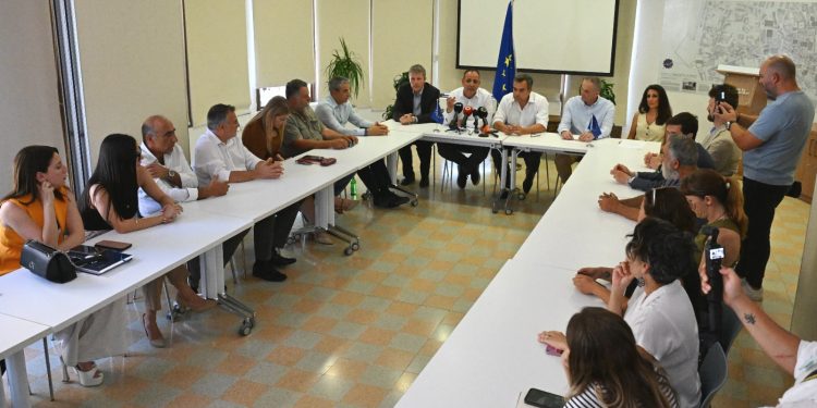 Haspolat Arıtma Tesisi’ne güneş enerjisi sistemi kurulması projesinde imzalar atıldı