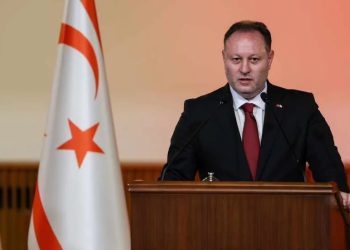 Meclis Başkanı Öztürkler: “Uluslararası adalet çifte standartlarla işliyor”