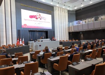 Meclis Genel Kurulu’nda nisap sorunu…oturuma 15 dakika ara verildi