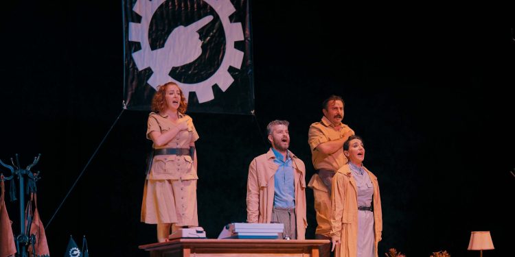 21. Kıbrıs Tiyatro Festivali kapsamında 28 Haziran’da “Yaşamak mı, Yoksa Ölmek mi?” isimli oyun sahnelenecek