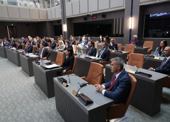 Aranın ardından Meclis yeniden toplandı