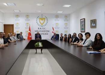 Çavuşoğlu, AÖA Başkanı Konedralı ve akademi öğretmenlerini kabul etti