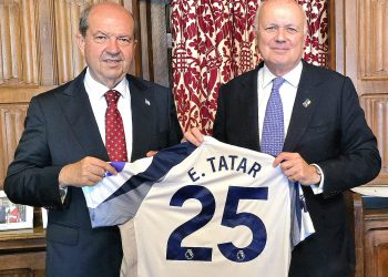 Cumhurbaşkanı Tatar, milletvekili Sir Iain Duncan Smith ile görüştü
