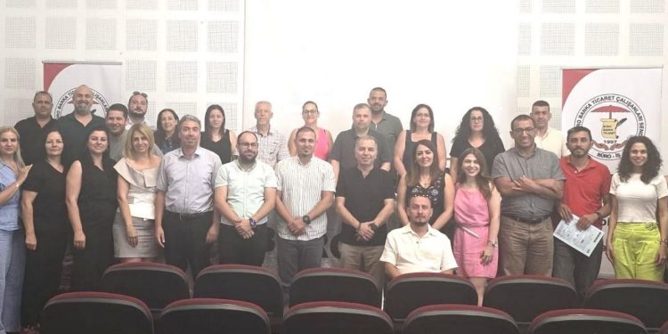 DAÜ, BÜRO-İŞ üyelerine yönelik atölye çalışması düzenledi