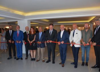 Öztürkler, YDÜ Güzel Sanatlar Mayıs Sergisi’nin açılışını yaptı