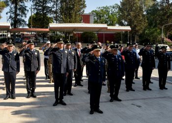 Polis Günü dolayısıyla Polis Genel Müdürü Kasım Kuni ve heyeti anıtlara çelenk koydu