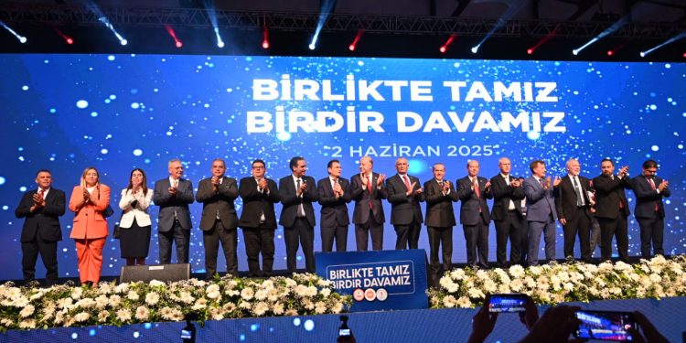 UBP, DP ve YDP, Tatar’a desteklerini düzenlenen törenle açıkladı