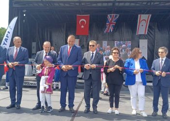 “8. Kıbrıs Türk Kültür Festivali”, Londra’da başladı.. Başbakan Üstel: Ekonomik tuzaklar, dış kaynaklı baskılar bizi yolumuzdan döndüremez