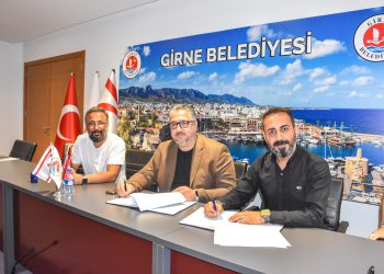 Girne’de ‘Elektrikli Bisiklet sistemi ihalesi’ imzalandı