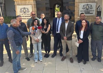 22 öğretmenin 2 polisi darp ettiği iddiası ile açılan dava 1 Ekim’e ertelendi