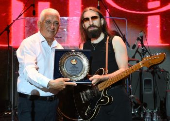 Emre Fel Güzelyurt Portakal Festivali’nde konser verdi