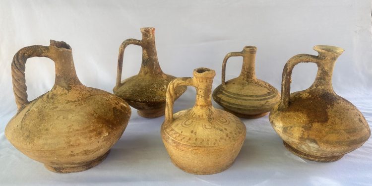 Gazimağusa Limanı’nda antik mezar gün yüzüne çıkarıldı