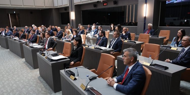 Genel Kurul da güncel konuşmalar yapılıyor