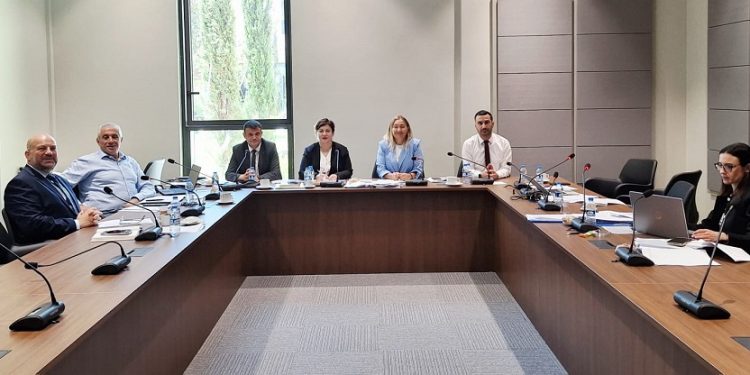 Hukuk Komitesi, “Seçim ve Halkoylaması” ile “Sabıka Kaydının Silinmesi” Yasa Önerilerini görüştü