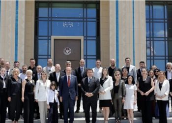 Cumhurbaşkanı Tatar, Girne Koleji’nin temsilcilerini kabul etti