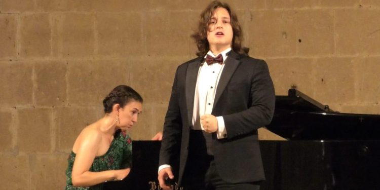 “Operanın Genç Yetenekleri” konseri düzenlendi