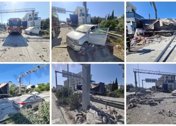 Polisten uyarı: Kaza nedeniyle GAÜ Çemberi-Eziç Trafik Işıkları yönü trafiğe kapatıldı