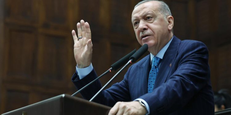 Erdoğan: Her türlü senaryoya hazırız, saldırgana hak ettiği cevabı veririz