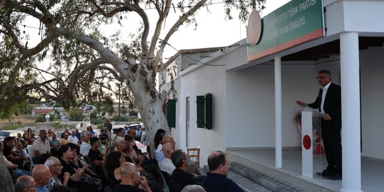 Erhürman, CTP İskele İlçesi Topçuköy Örgüt Binası’ının açılışında konuştu