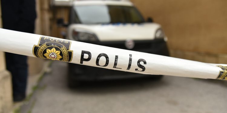 Aydınköy’de bıçakla adam yaralama