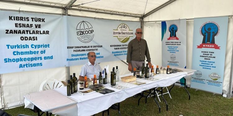 EZ-KOOP, Londra’da Kıbrıs Türk Kültür Festivali’nde kültürel ve sanayi ihraç ürünleriyle yerini aldı