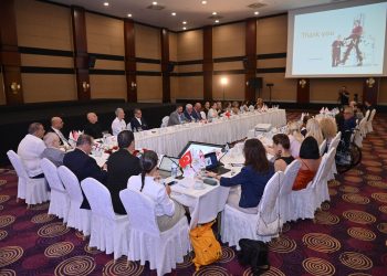 Sağlık turizmi toplantısı yabancı delegelerin katılımıyla yapıldı
