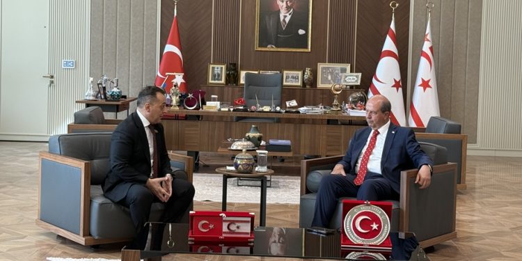 Cumhurbaşkanı Tatar, Azerbaycan heyetini kabul etti