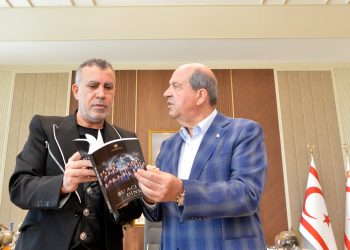 Cumhurbaşkanı Ersin Tatar, sanatçı Haluk Levent’i kabul etti