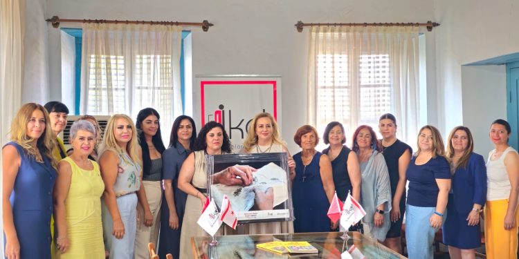 Sibel Tatar, İş Kadınları Derneği’ni ziyaret etti