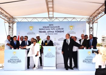 Üstel:Halkımızı çağdaş bir binayla yıl sonuna kadar buluşturacağız