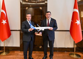 TC Cumhurbaşkanı Yardımcısı Yılmaz, AJet Genel Müdürü Sarp’ı kabul etti