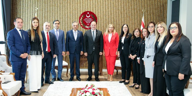 Öztürkler, Azerbaycan heyetini kabul etti