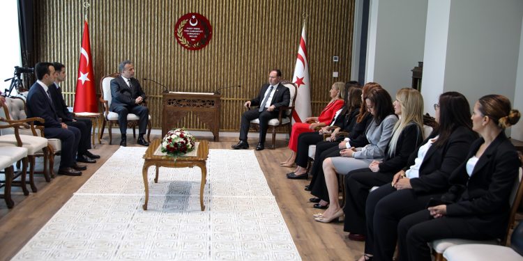 Meclis Başkanı Öztürkler, TÜRKPA heyetini kabul etti