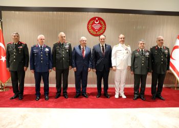 Öztürkler, Güler ve TSK komuta kademesini kabul etti