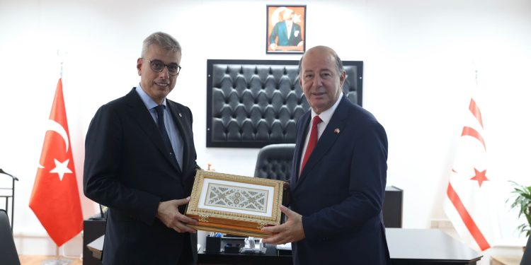 TC Sağlık Bakanı Memişoğlu’ndan Dinçyürek’e nezaket ziyareti