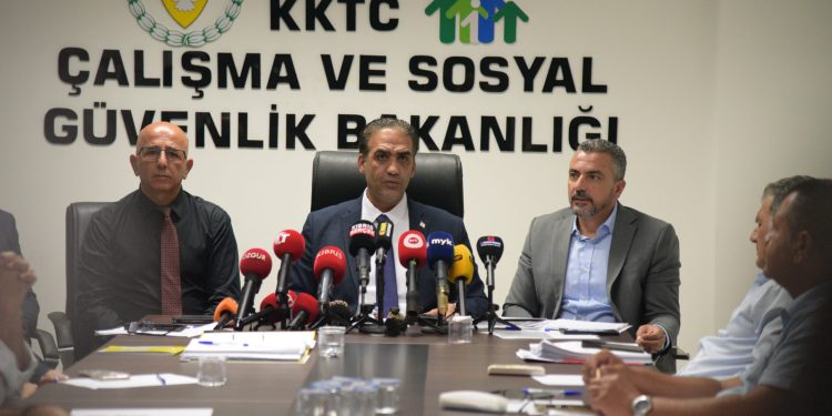 Gardiyanoğlu: Başlattığımız yeni çalışmayla bir sonraki asgari ücrette artış oranı azalacak