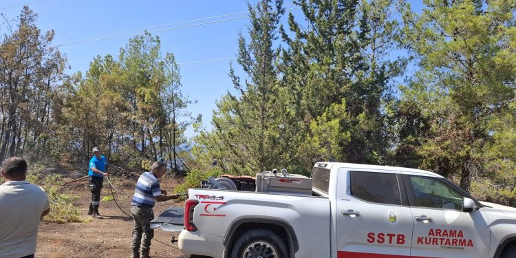 Esentepe-Karaağaç bölgesindeki yangın kontrol altına alındı, soğutma çalışmaları başladı