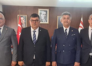 Bakan Berova görev süresi dolan Sivil Savunma Teşkilat Başkanı Karaca ve görevi devralacak Balaban’ı makamında kabul etti