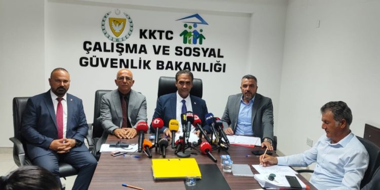 2025 yılının ikinci asgari ücreti net 44 bin 546 olarak belirlendi