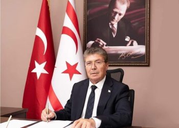 Üstel: THY ve Ajet ile günlük shuttle uçuşlarına ilişkin yarın anlaşma yapılıyor