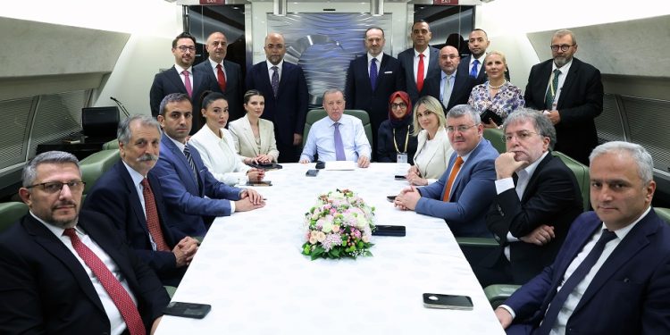 Erdoğan: “Güney Kıbrıs’ı bir devlet olarak kabul etmiyoruz”