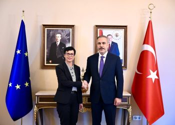 Fidan, AB Komiseri Kos ile görüşmesinde Cenevre ve New York’taki Kıbrıs toplantılarını da ele aldı