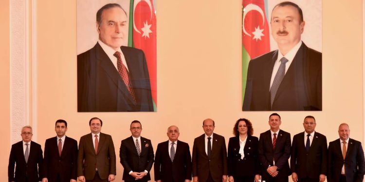 Cumhurbaşkanı Tatar , Azerbaycan Başbakanı Ali Asadov ile görüştü ​