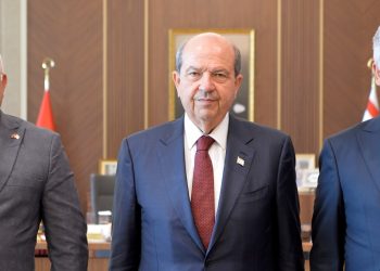 Cumhurbaşkanı Ersin Tatar’a, Sivil Savunma Teşkilatı Başkanı Atilla Karaca’dan veda ziyareti