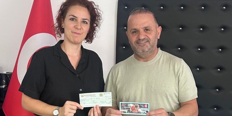 5 Milyon TL’lik büyük ikramiye talihlisine teslim edildi