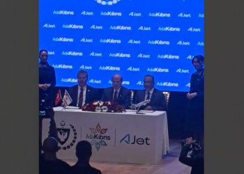 Ulaşımda çözüm odaklı, bilet ücretlerinin düşürülmesine yönelik Ada Kıbrıs Projesi kapsamında Türk Hava Yolları ve A Jet ile anlaşma yapıldı