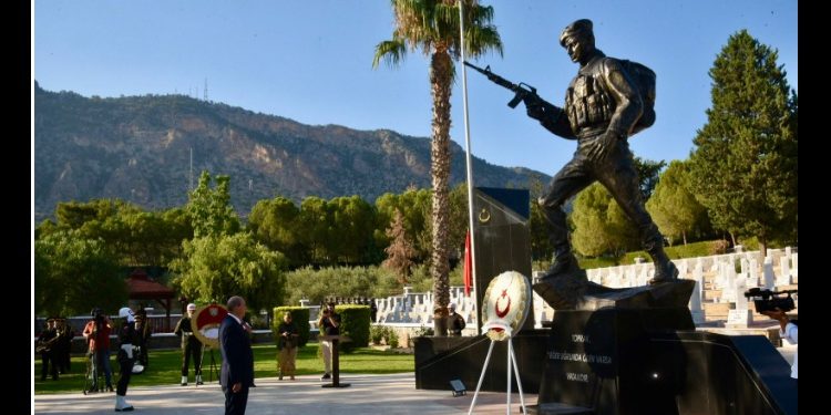 Boğaz Şehitliği’nde tören düzenlendi….Tatar:Emanetiniz asla çiğnenmeyecek, sonsuza dek yaşatılacaktır