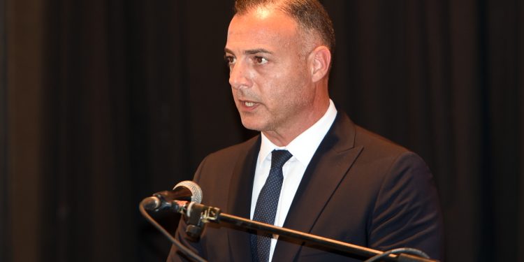 Başbakanlık Afet ve Acil Durum Komitesi Başkanı  Cahitoğlu: Olası bir duman veya yangın belirtisi halinde 177 İhbar Hattı’na bilgi verilmeli