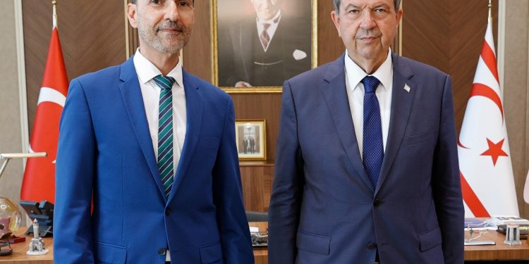 Cumhurbaşkanı Tatar, İzmir Başkonsolosluğuna atanan Mustafa Davulcu’yu kabul etti